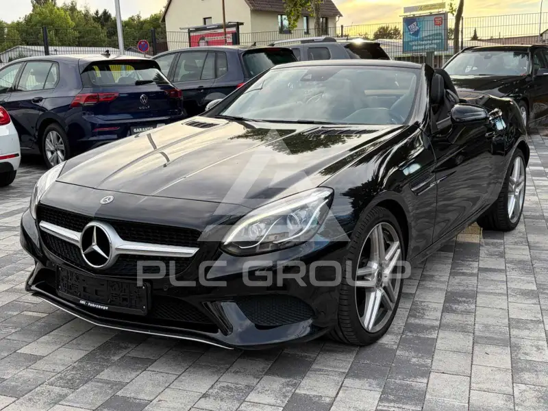 2018 Mercedes Benz SLC 300