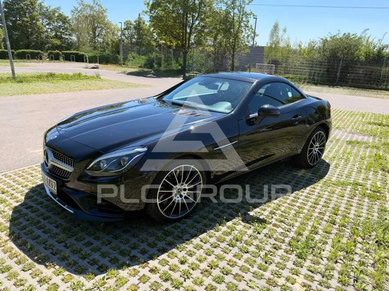 2018 Mercedes Benz SLC 300