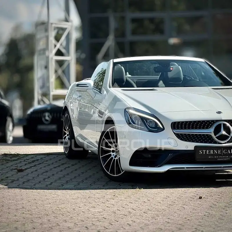 2018 Mercedes Benz SLC 300