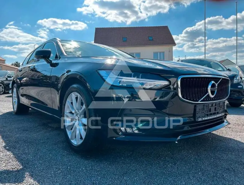 2018 Volvo V90
