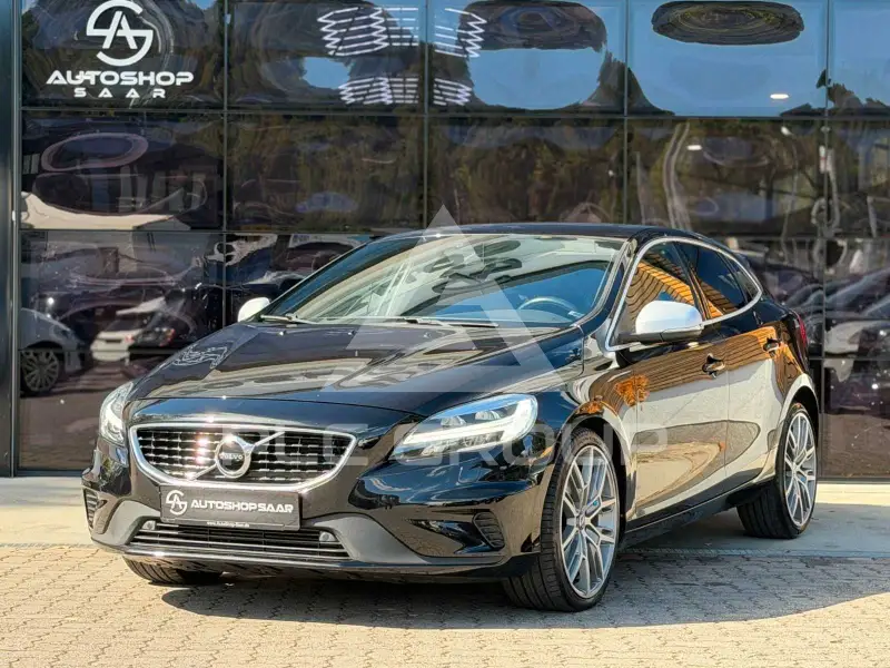 2018 Volvo V40