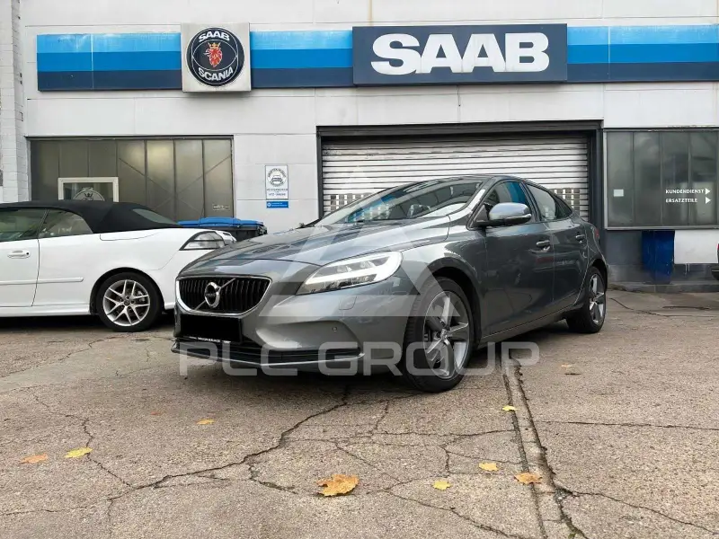 2018 Volvo V40