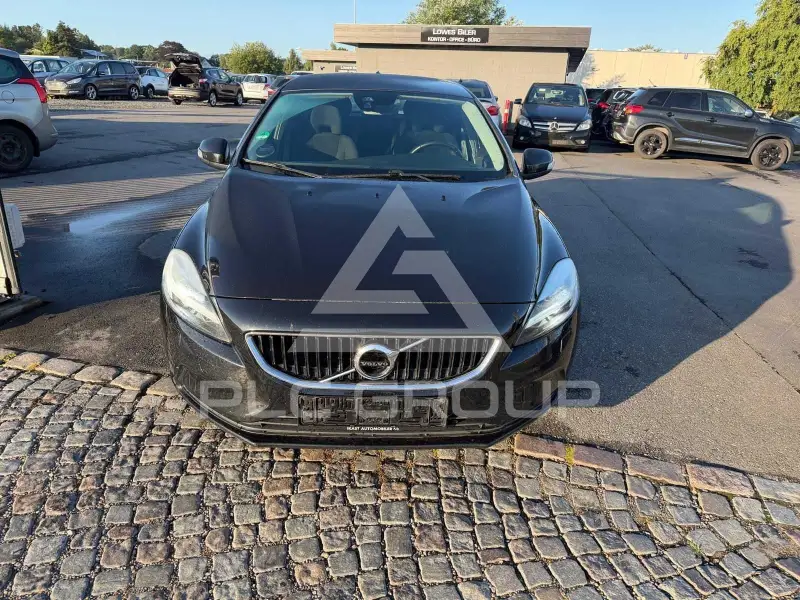 2018 Volvo V40