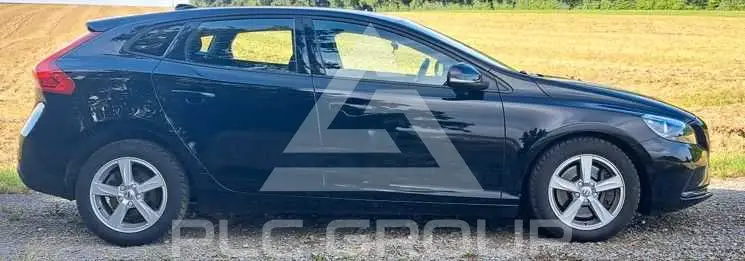 2018 Volvo V40