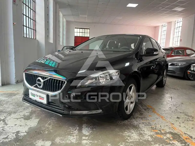 2018 Volvo V40