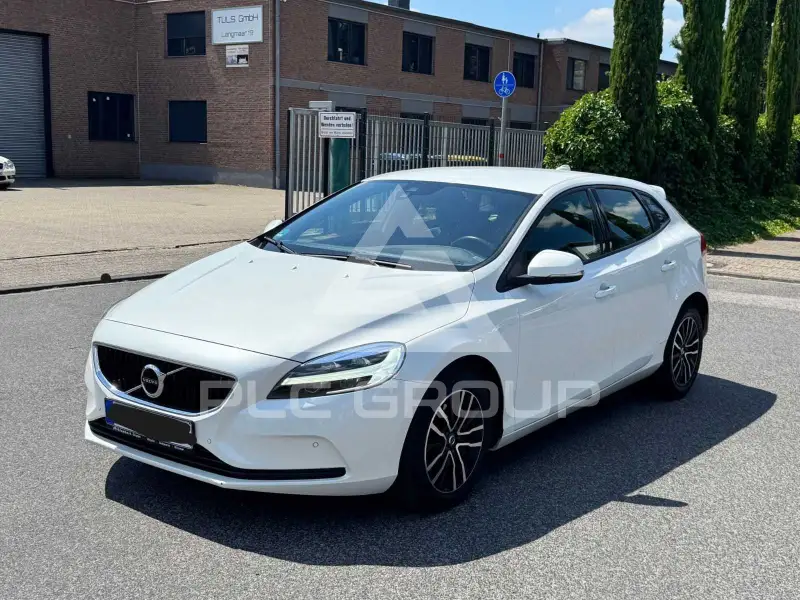 2018 Volvo V40