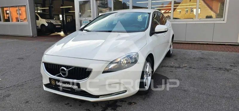 2018 Volvo V40