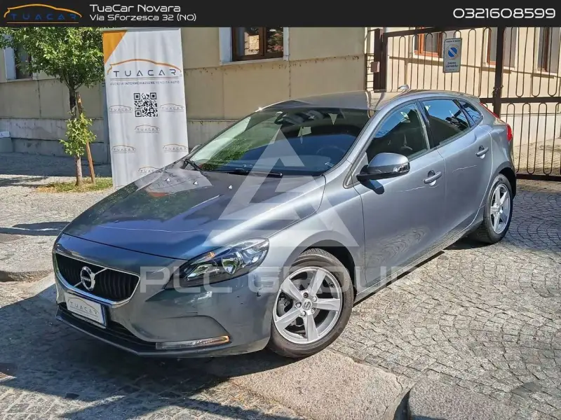 2018 Volvo V40