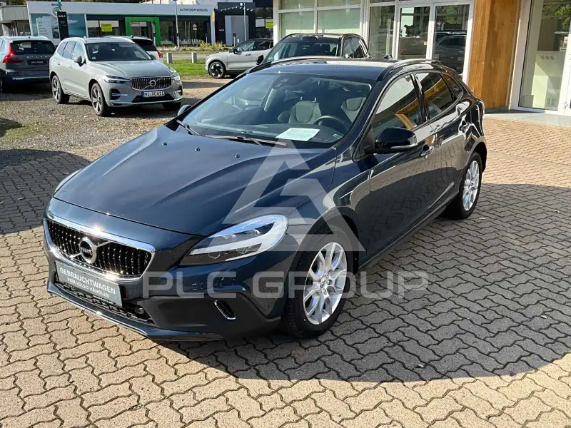 2018 Volvo V40