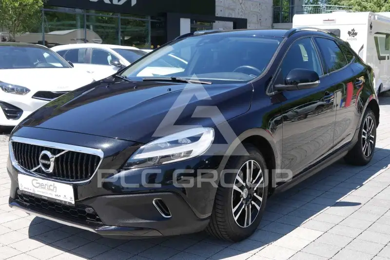 2018 Volvo V40