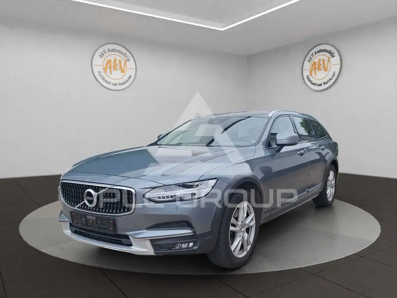 2018 Volvo V90