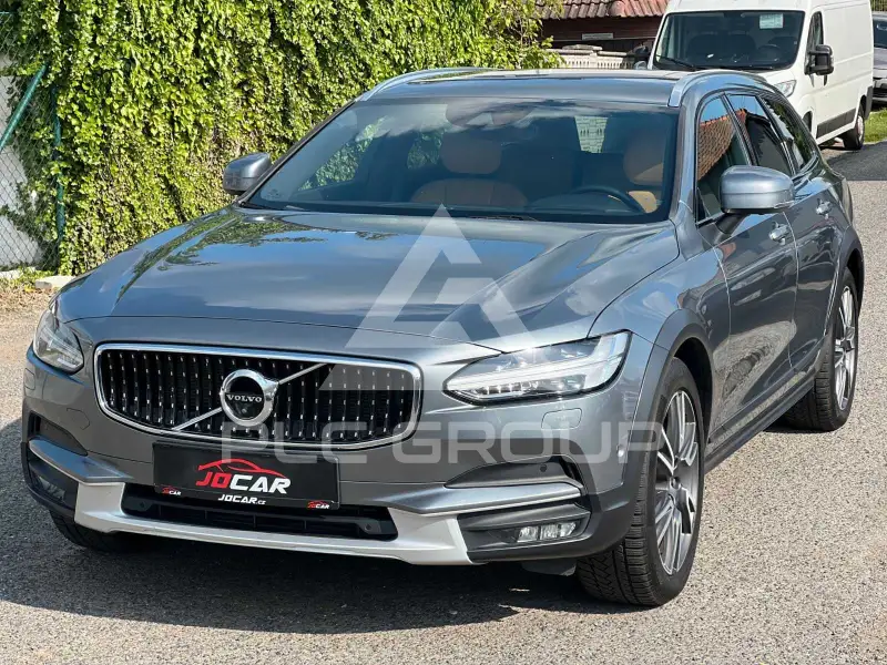 2018 Volvo V90