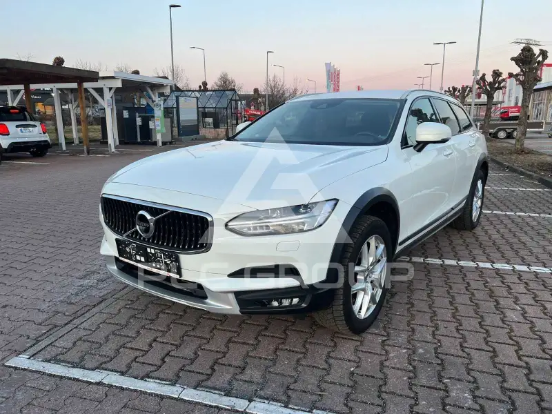 2018 Volvo V90