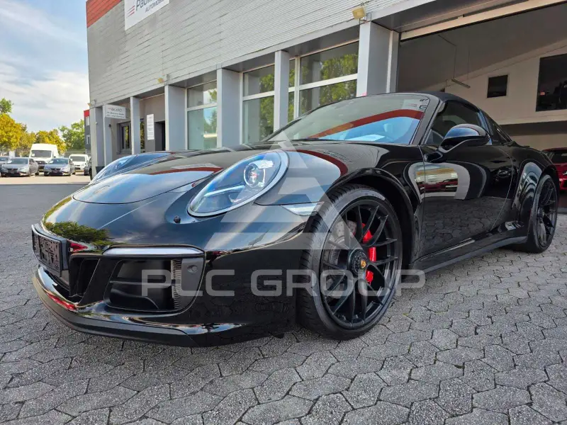 2018 Porsche 911