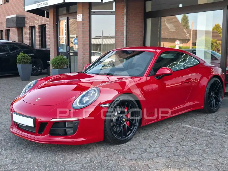 2018 Porsche Carrera