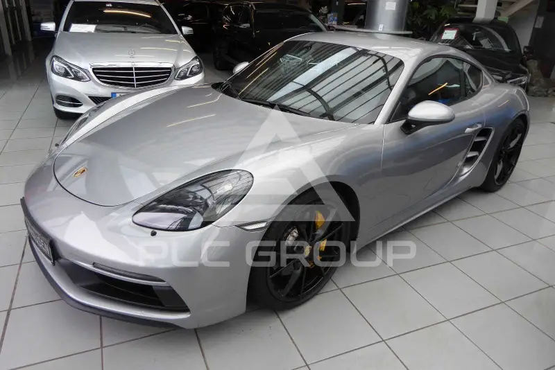 2018 Porsche Cayman