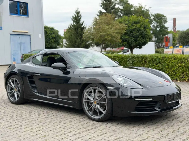 2018 Porsche Cayman