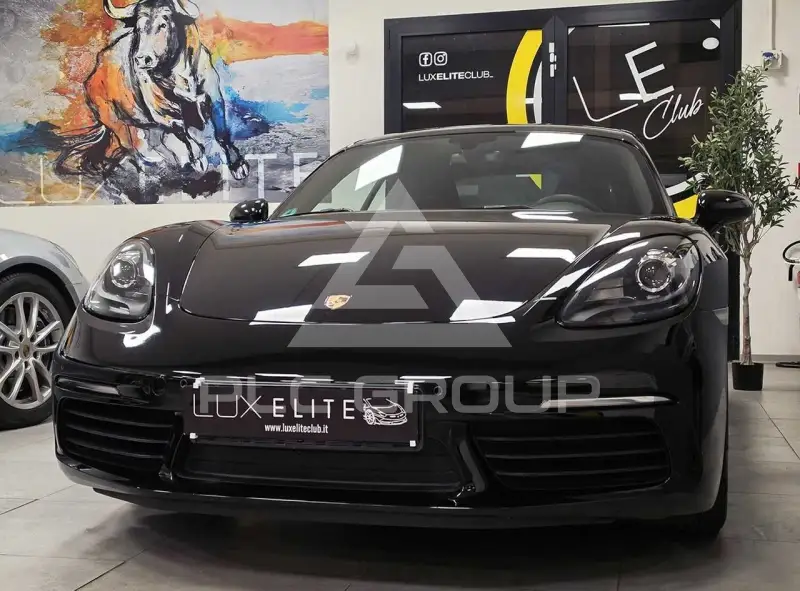 2018 Porsche Cayman