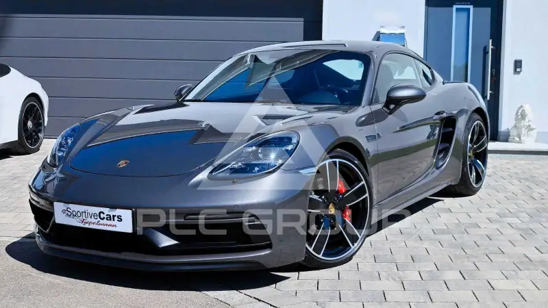2018 Porsche Cayman