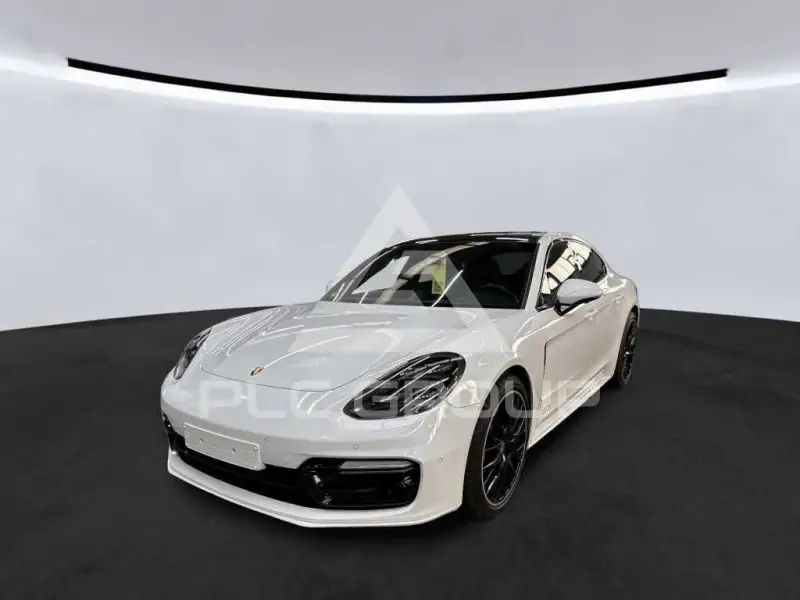 2018 Porsche Panamera