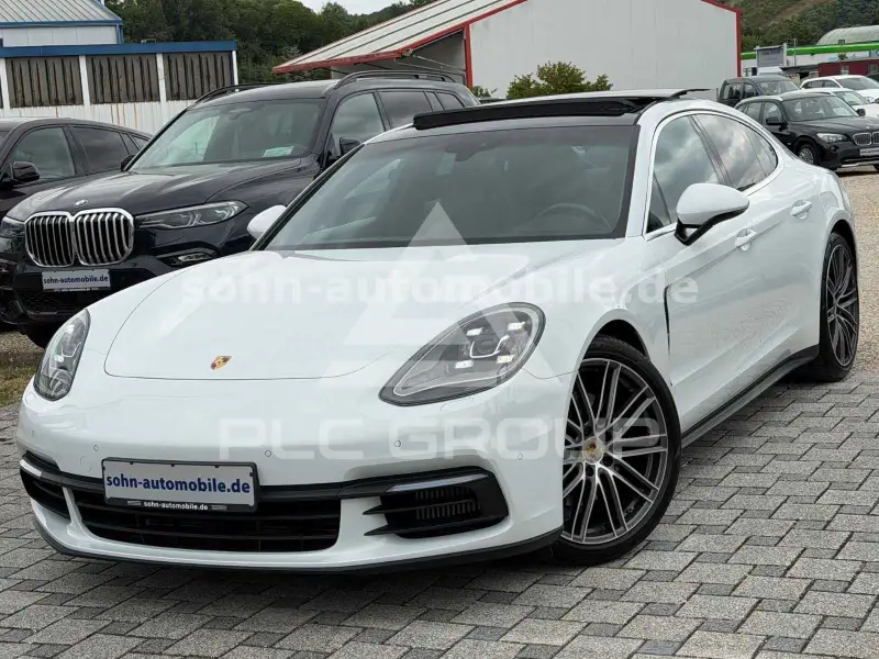 2018 Porsche Panamera