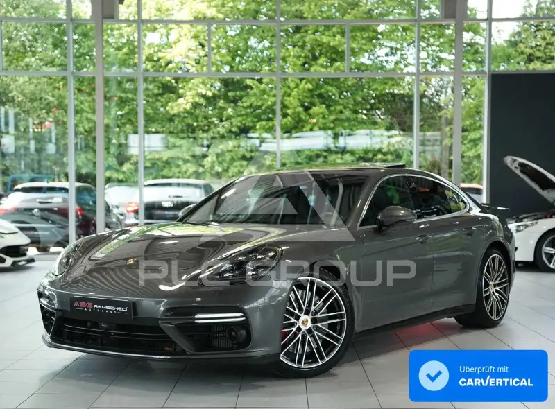 2018 Porsche Panamera