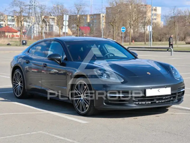 2018 Porsche Panamera