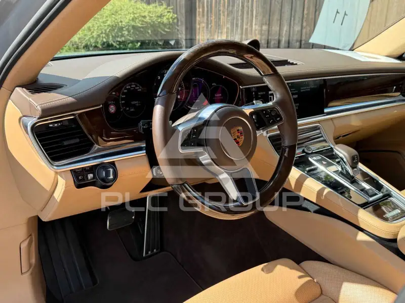 2018 Porsche Panamera