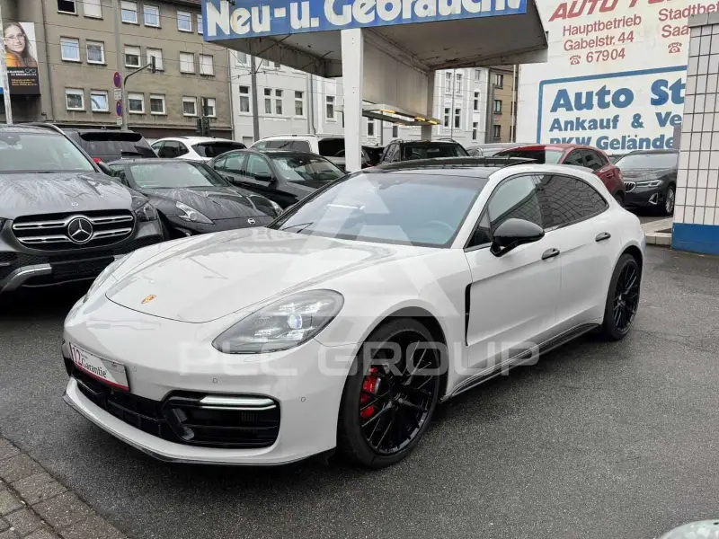2018 Porsche Panamera