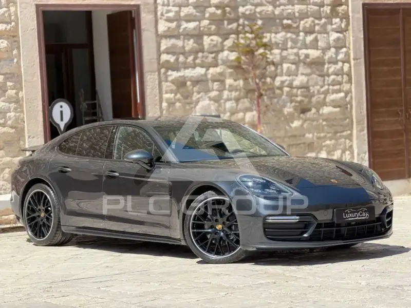 2018 Porsche Panamera