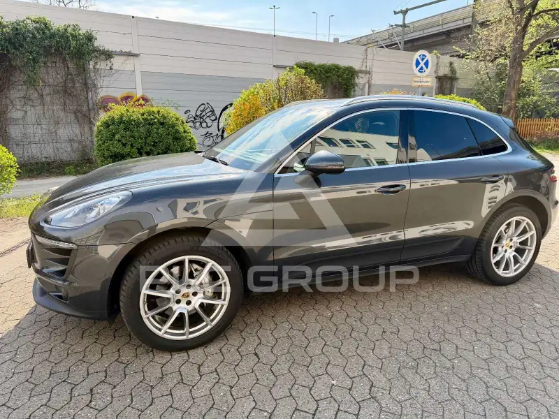 2018 Porsche MACAN