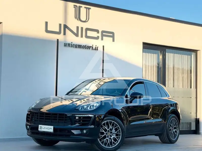 2018 Porsche MACAN