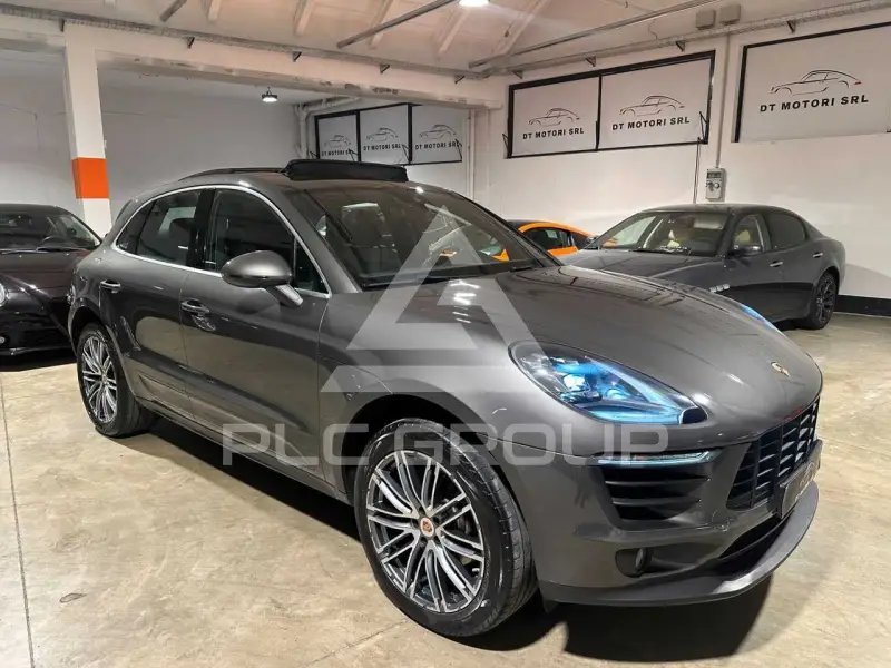 2018 Porsche MACAN