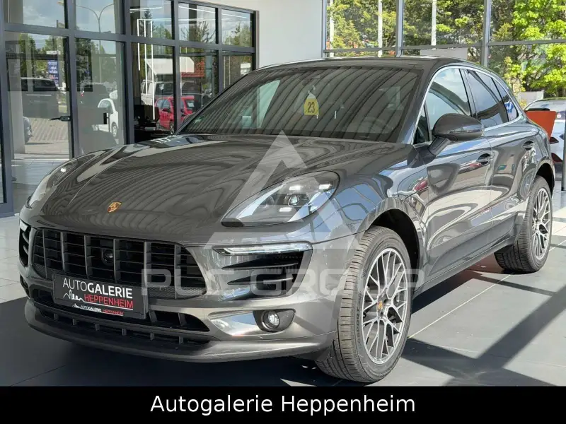 2018 Porsche MACAN