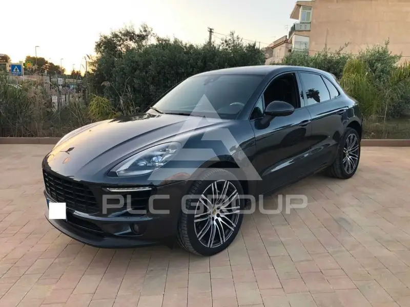 2018 Porsche MACAN