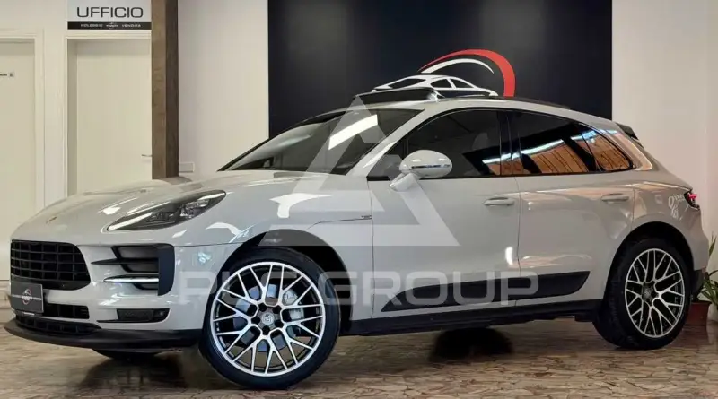 2018 Porsche MACAN