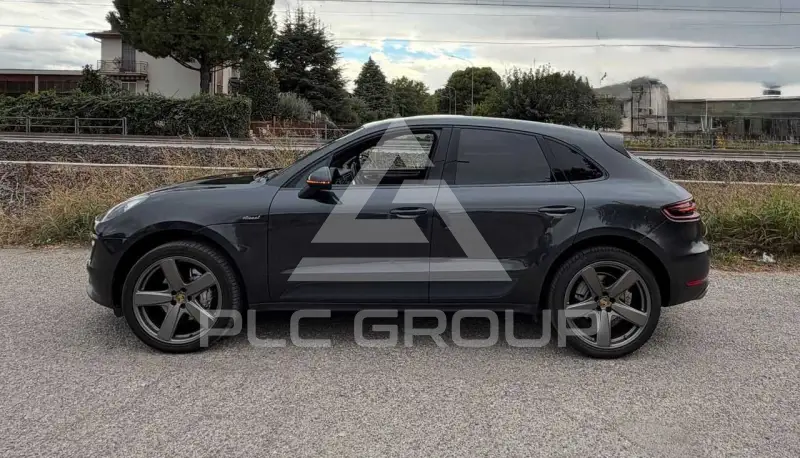 2018 Porsche MACAN