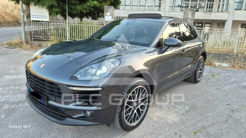2018 Porsche MACAN