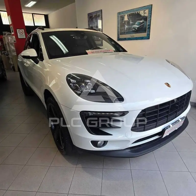 2018 Porsche MACAN