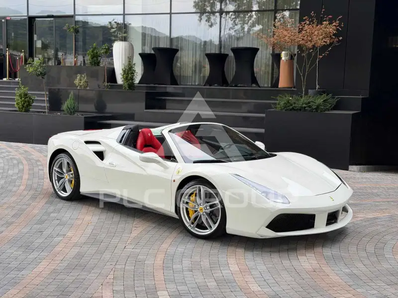 2018 Ferrari 488