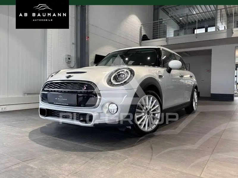 2018 Mini COOPER