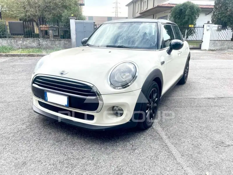 2018 Mini COOPER