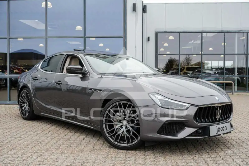 2018 Maserati GHIBLI