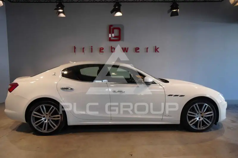 2018 Maserati GHIBLI