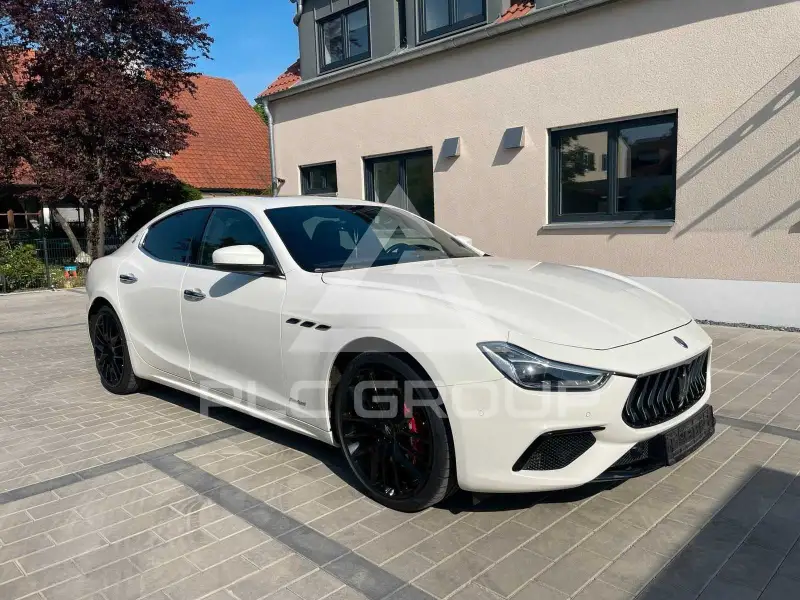 2018 Maserati GHIBLI