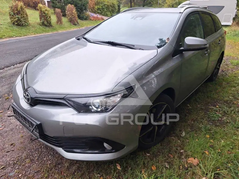 2018 Toyota AURIS