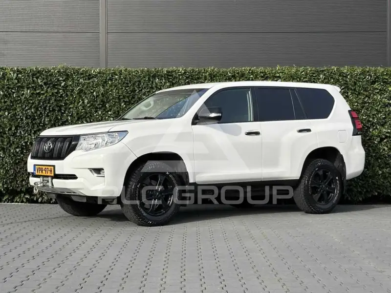 2018 Toyota LAND CRUISER