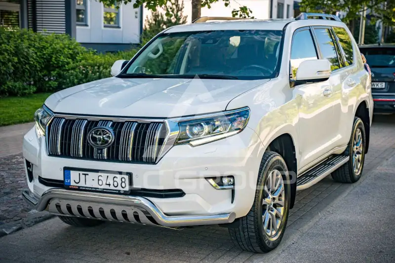 2018 Toyota LAND CRUISER