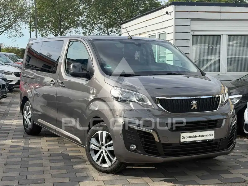 2018 Peugeot Traveller