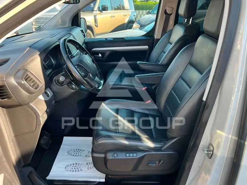 2018 Peugeot Traveller